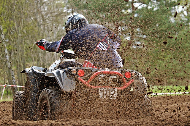 motocross v blátě